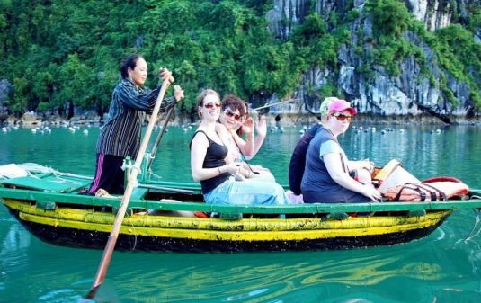 Trang du lịch The Travel đánh giá hệ thống sông ngòi chằng chịt là một phần khiến Việt Nam trở thành điểm đến hấp dẫn với khách nước ngoài. (Nguồn ảnh: baohiemotovungtau.com)